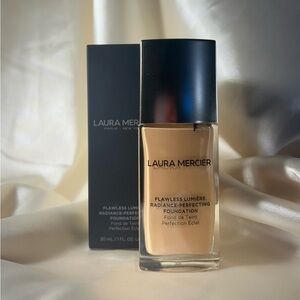 Laura Mercier VANILLE 1N2 Flawless Lumière Radiance Perfecting Foundation (NWT)